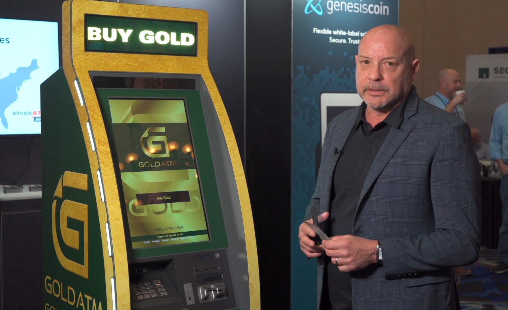 Золотой банкомат выдает валюту, обеспеченную золотом